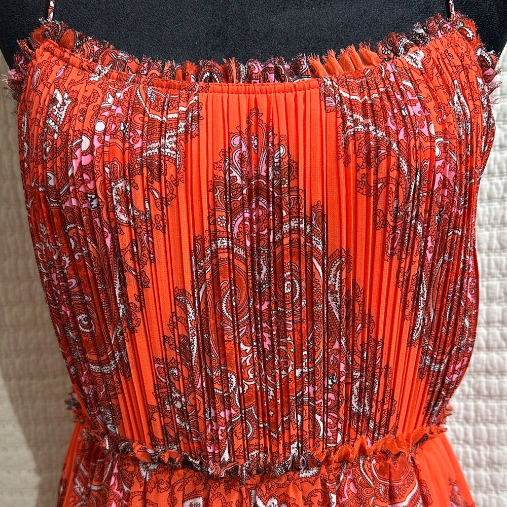 Banana Republic Coral Red Paisley Tiered Dress Size 6
MSRP $178 - Picture 3 of 9
